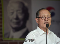 [포토] 이승만포럼, 주제발표하는 인보길 회장