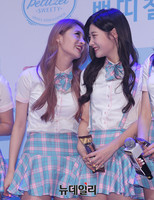 [포토] 아이오아이(I.O.I) 결경-채연 우정 과시