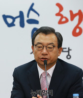 [포토] 발언하는 새누리당 이정현 대표