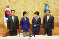 [포토] 북핵관련 회동하는 박대통령-여야3당대표