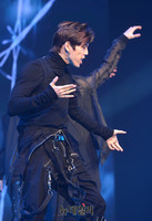 [포토] 무대위에서 열정적인 인피니트 장동우