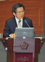 [포토] 의원들의 질문에 답하는 황교안 국무총리