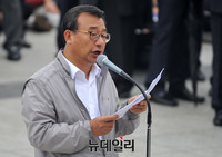 [포토] 국정감사 복귀선언 하는 새누리당 이정현 대표