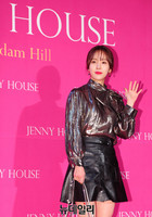 [포토] 배우 한지민, 옷보다 빛나는 미모