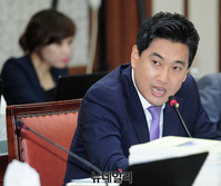 [포토] 법사위 국감서 질의하는 오신환 의원