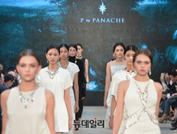 [포토] '피 바이 파나쉬' 오프닝 런웨이 2/2