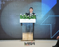 [포토] 패션코드 개막식, 환영사하는 송지오 회장