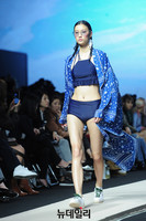 [포토] 키치한 감성의 비치웨어-리조트룩 ' 프리마돈나' ⓛ