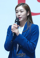 [포토] 모두의올림픽 개막 선언하는 김연아