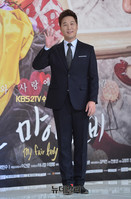 [포토] 오마이금비 사회 맡은 도경완 아나운서