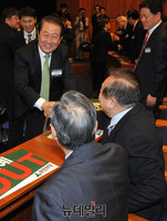 [포토] '권노감-정대철' 고문과 대화 나누는 박주선 의원