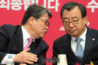 [포토] 의견 나누는 이정현-조원진