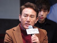 [포토] 로렌스 신부 역 맡은 손병호