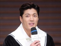 [포토] '김복주' 훈훈한 의사로 돌아온 이재윤