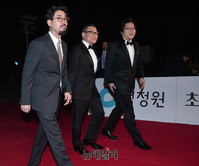 [포토] 청룡영화상 레드카펫 밟은 나홍진-곽도원-쿠니무라준