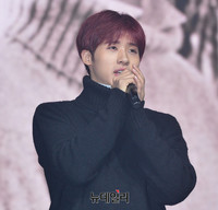 [포토] 노래하는 B1A4 신우