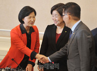 [포토] 인사 나누는 야3당 대표