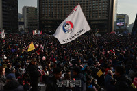 [포토] 민노총 총파업대회에 펄럭이는 전교조