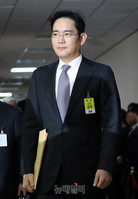 [포토] 청문회 증인으로 출석하는 이재용 삼성 부회장