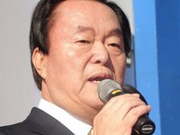 [포토] 탄핵무효총궐기, 발언하는 김경재 총재