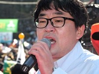 [포토] 탄핵무효총궐기, 발언하는 신혜식 대표