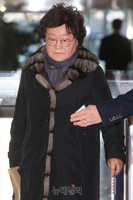 [포토] 국회 입장하는 김경숙 전 이대 체대학장