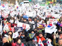 [포토] 청계광장, 끝이 보이지 않는 태극기