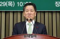 [포토] 당선 소감 밝히는 주승용 국민의당 신임 원내대표