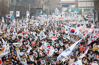 [영상] 영동대로부터 테헤란로까지 '태극기 휘날리며'