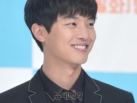 [포토] '내성적인보스'로 돌아온 연우진