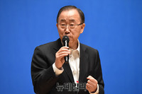 [포토] '청년과 대한민국의 미래' 주제로 강연하는 반기문