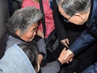 [포토] 대구시민들과 악수나누는 반기문 전 총장