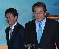 [포토] 부산시당 창당대회 참석한 김무성-유승민