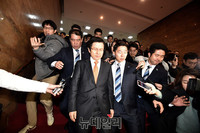 [영상] 황교안 권한대행에 항의하는 민주당 의원들