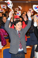 [포토] 태극기민심 대토론회 참석한 김진태 의원