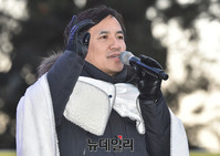 [영상] 태극기집회 찾은 김진태 