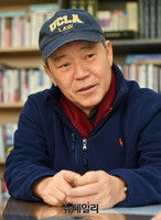 [포토] 탄핵관련 소견밝히는 김평우 전 대한변협회장