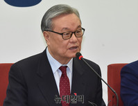 [포토] 발언하는 자유한국당 인명진 비대위원장