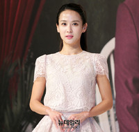 [포토] 단아한 드레스 입은 조여정