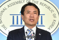 [포토] 이정미 헌재 재판관 후임자 지명 촉구하는 김진태