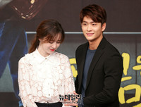 [포토] 구혜선-강태오, 팔짱은 조심스럽게