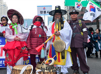 [태극기집회] 강원도 강릉서 온 집회 참가자