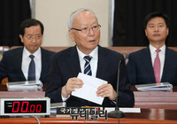 [포토] 국회 정보위 찾은 이병호 국정원장