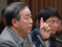 [포토] 특검 인권침해 불법수사 조사단 임시대표 맡은 김평우