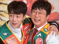 [포토] 편의점을털어라 MC 윤두준-이수근 