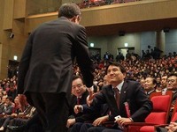 [포토] 부산 비전대회서 악수나누는 홍준표-김진태