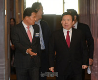 [포토] 다문화 방송 출범식 참석한 이인제 대선주자