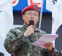 [태극기집회] 대한문서 열린 천안함추모식 참석한 김민석 예비역 대령(영상)