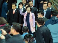 [포토] 더불어민주당 호남경선, 입장하는 추미애