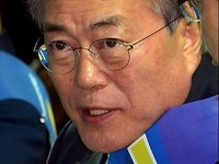 [포토] 더불어민주당 호남경선, 대화하는 문재인